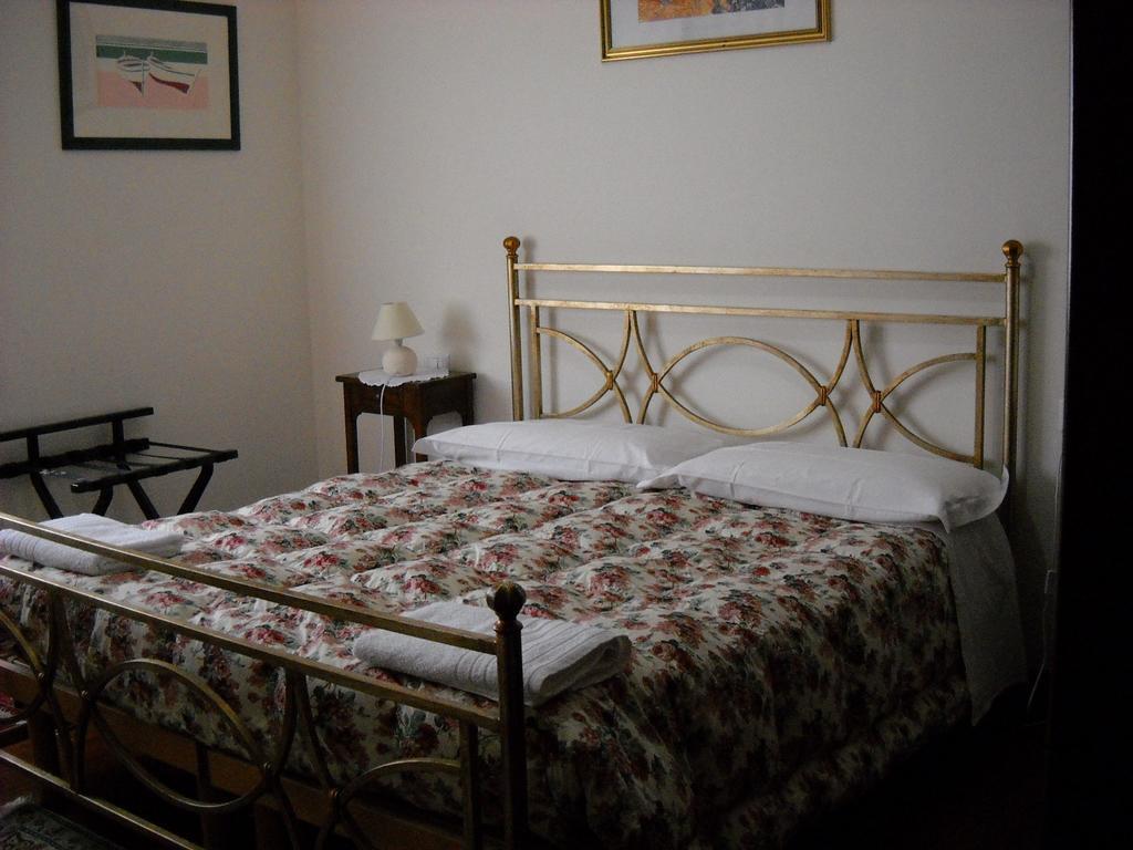 Domomea Otel Quartu SantʼElena Oda fotoğraf