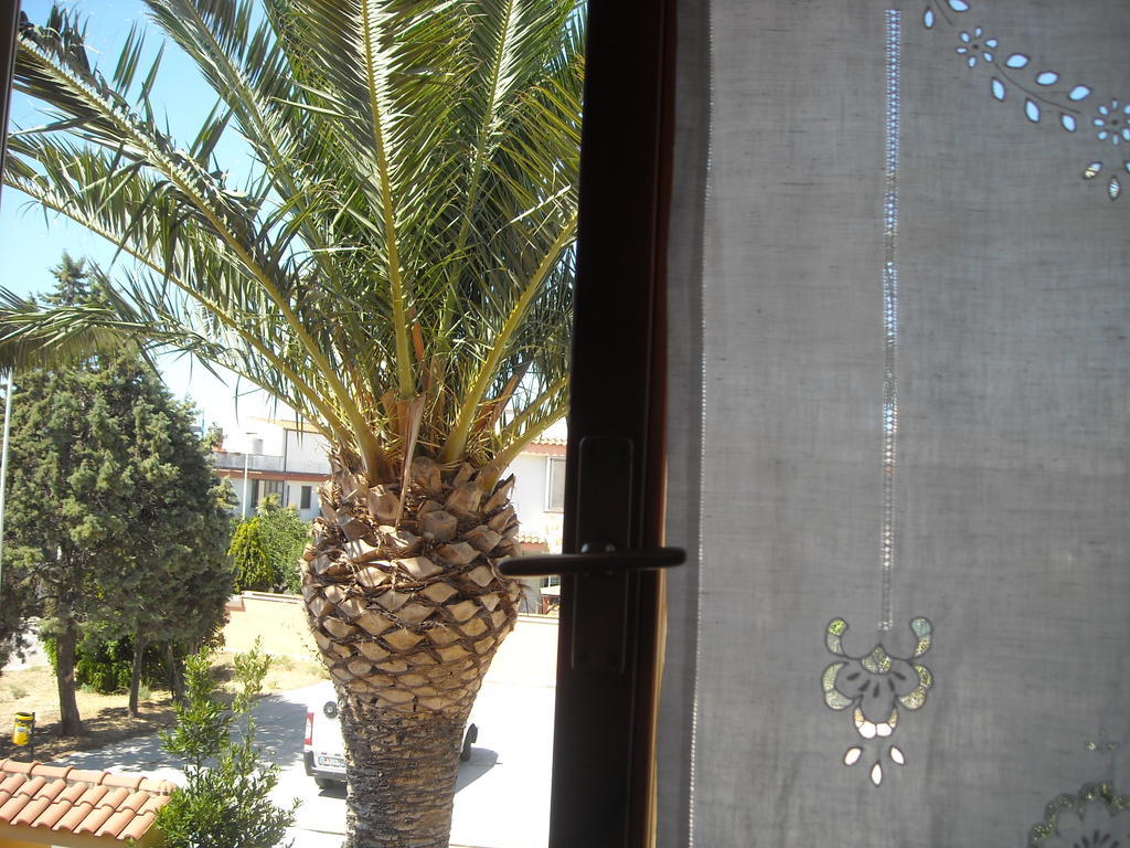 Domomea Otel Quartu SantʼElena Oda fotoğraf