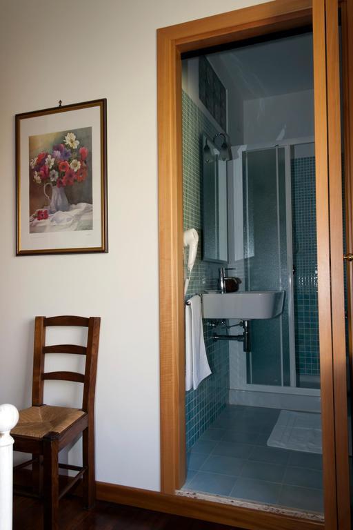 Domomea Otel Quartu SantʼElena Oda fotoğraf